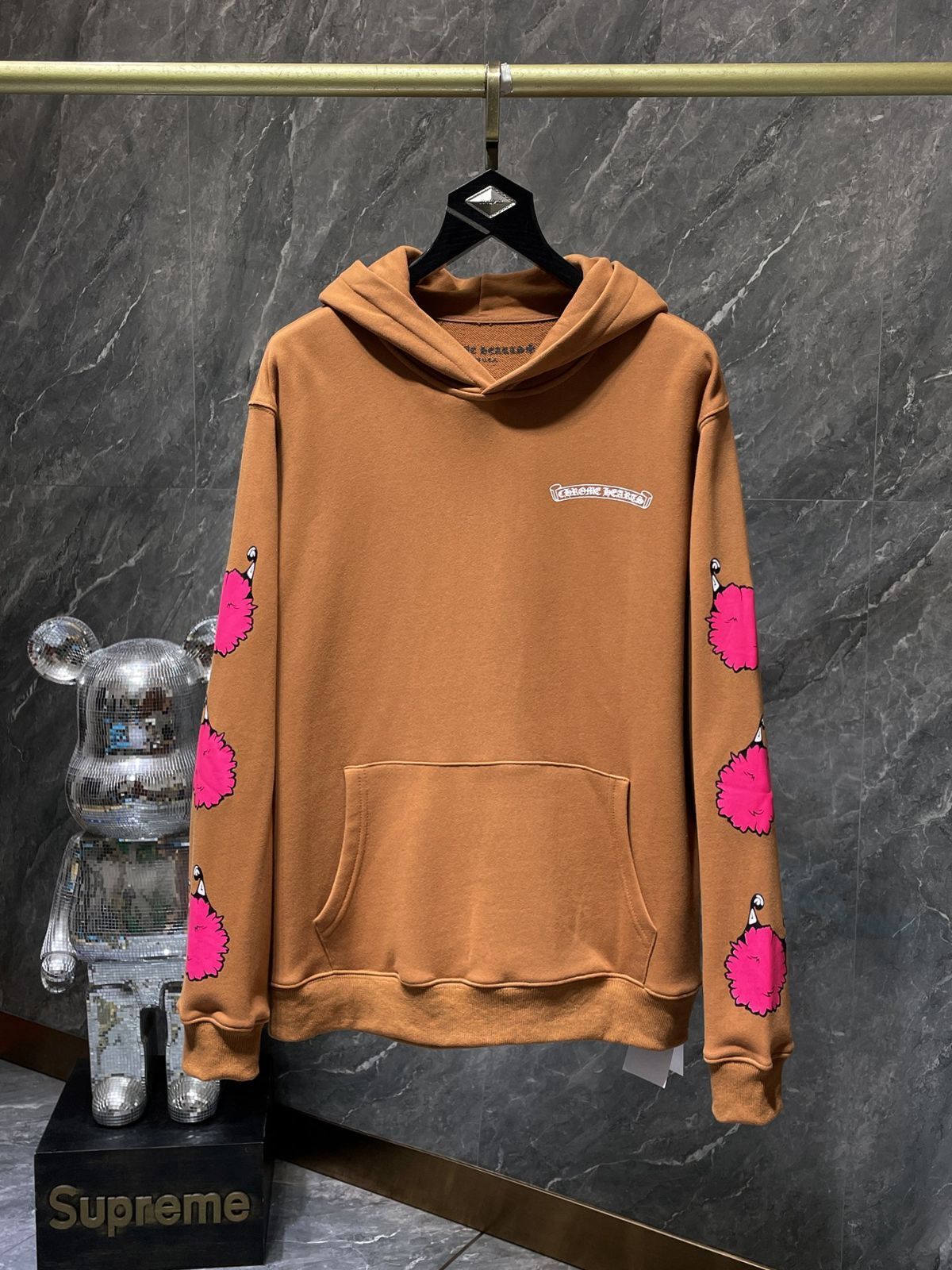 【本日限定特価】Chrome Hearts メンズ スウェットシャツ Mattyboy グラフィティ 限定 カスタムブラウン S-XL [本日特価|新品未使用品]-WTO輸入1