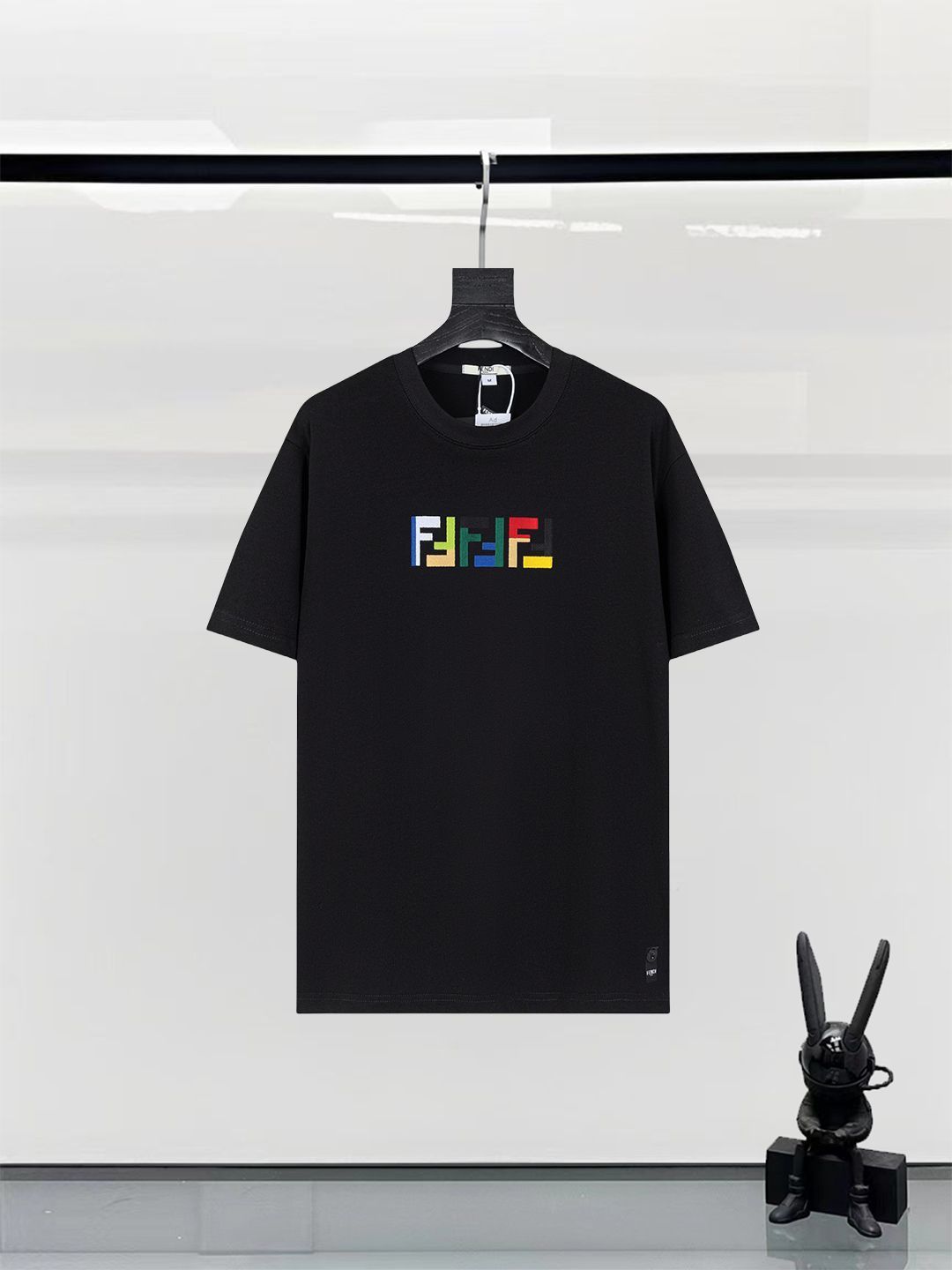 【今日特価】FENDI 25SS 刺繍ロゴ シャツ