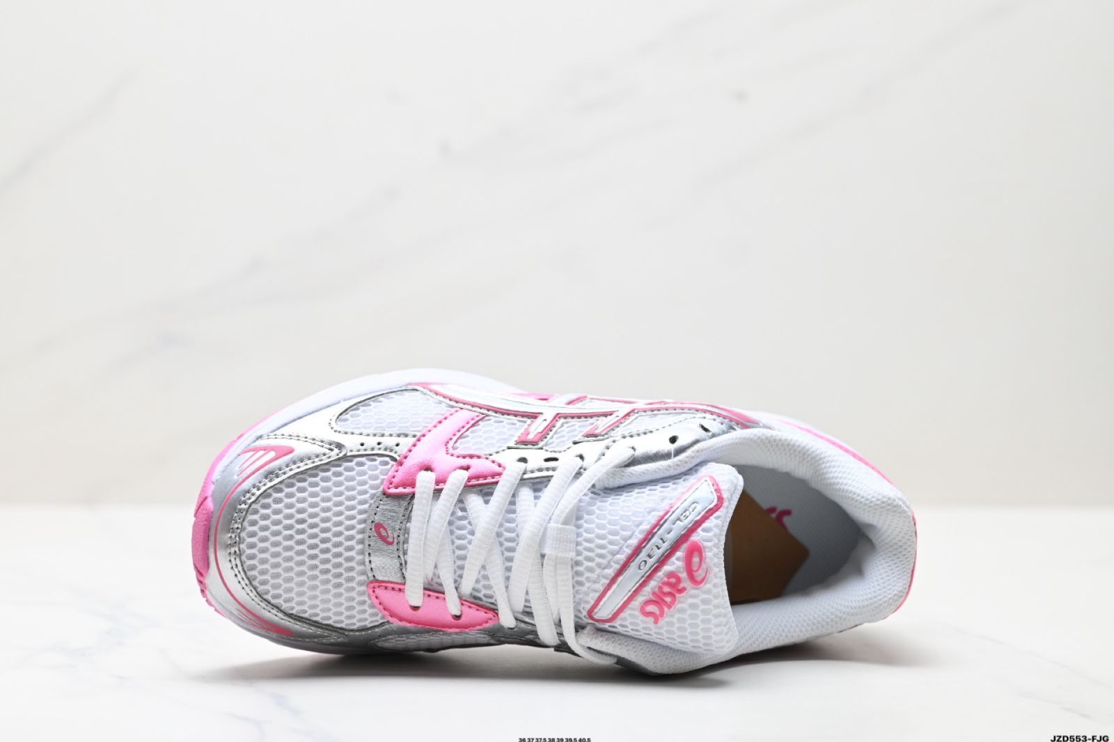 【今日特価】ASICS アシックス ゲル - 1130 男女兼用の新製品ランニングシューズ レトロなデザインで クッション性と通気性に優れたスポーツ カジュアルシューズ！