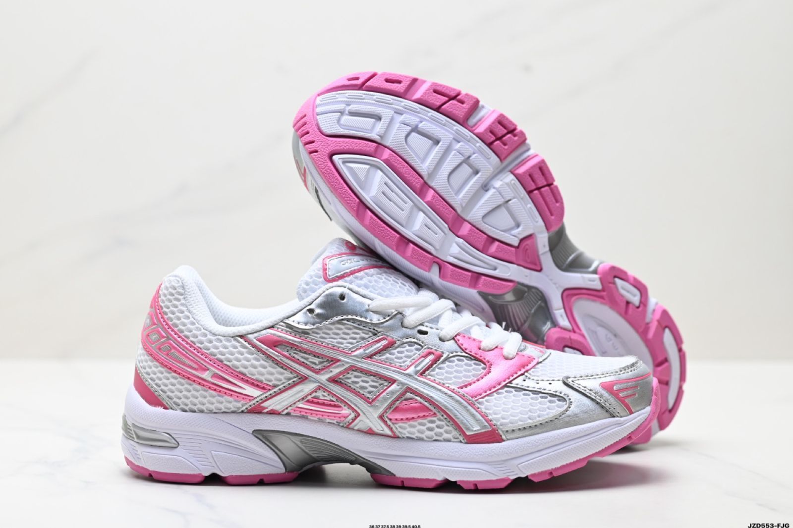 【今日特価】ASICS アシックス ゲル - 1130 男女兼用の新製品ランニングシューズ レトロなデザインで クッション性と通気性に優れたスポーツ カジュアルシューズ！