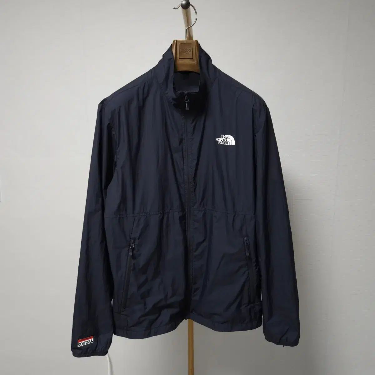 100 ) THE NORTH FACE ザノースフェイス 軽量 夏 ウィンドブレーカー ネイビー