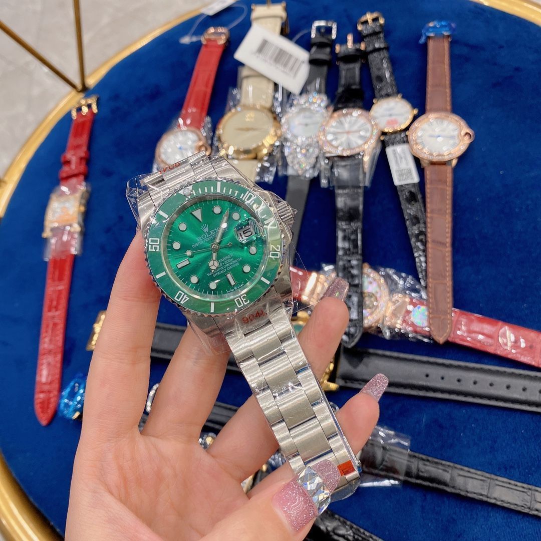 【今日特価】ROLEX グリーンハルク 腕時計