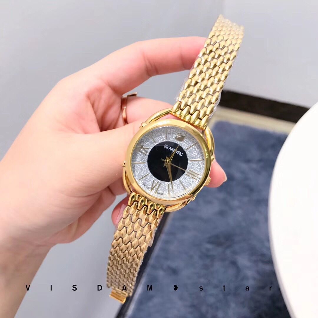 今日特価！Swarovski【施洛世奇】ニュースターライトモデル腕時計