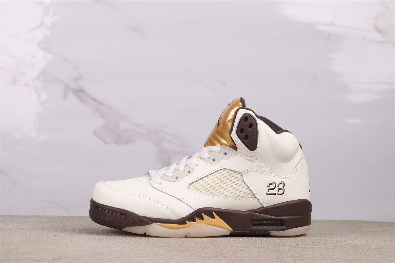 【今日特価】Air Jordan エアジョーダン aj5 AJ5 エアジョーダン 5 DD9336-200 13,424円