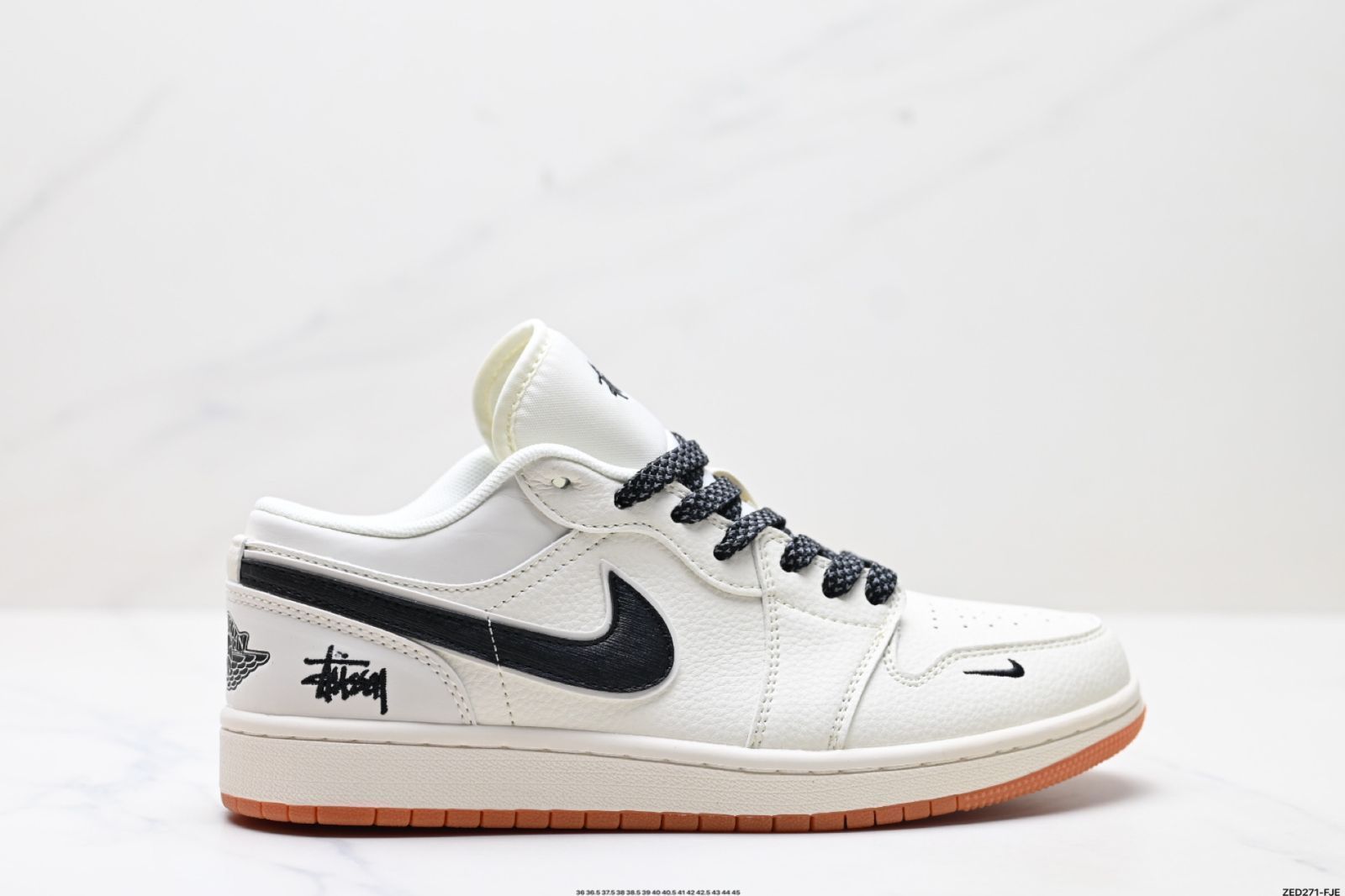 Nike Air Jordan 1 Low、AJ1 ジョー 1 ロートップカジュアルスニーカー。