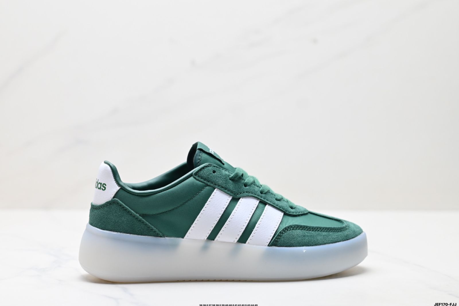 Adidas BARREDA DECODE アディダス バレーダ デコード ゼリー T ヘッド シューズ。