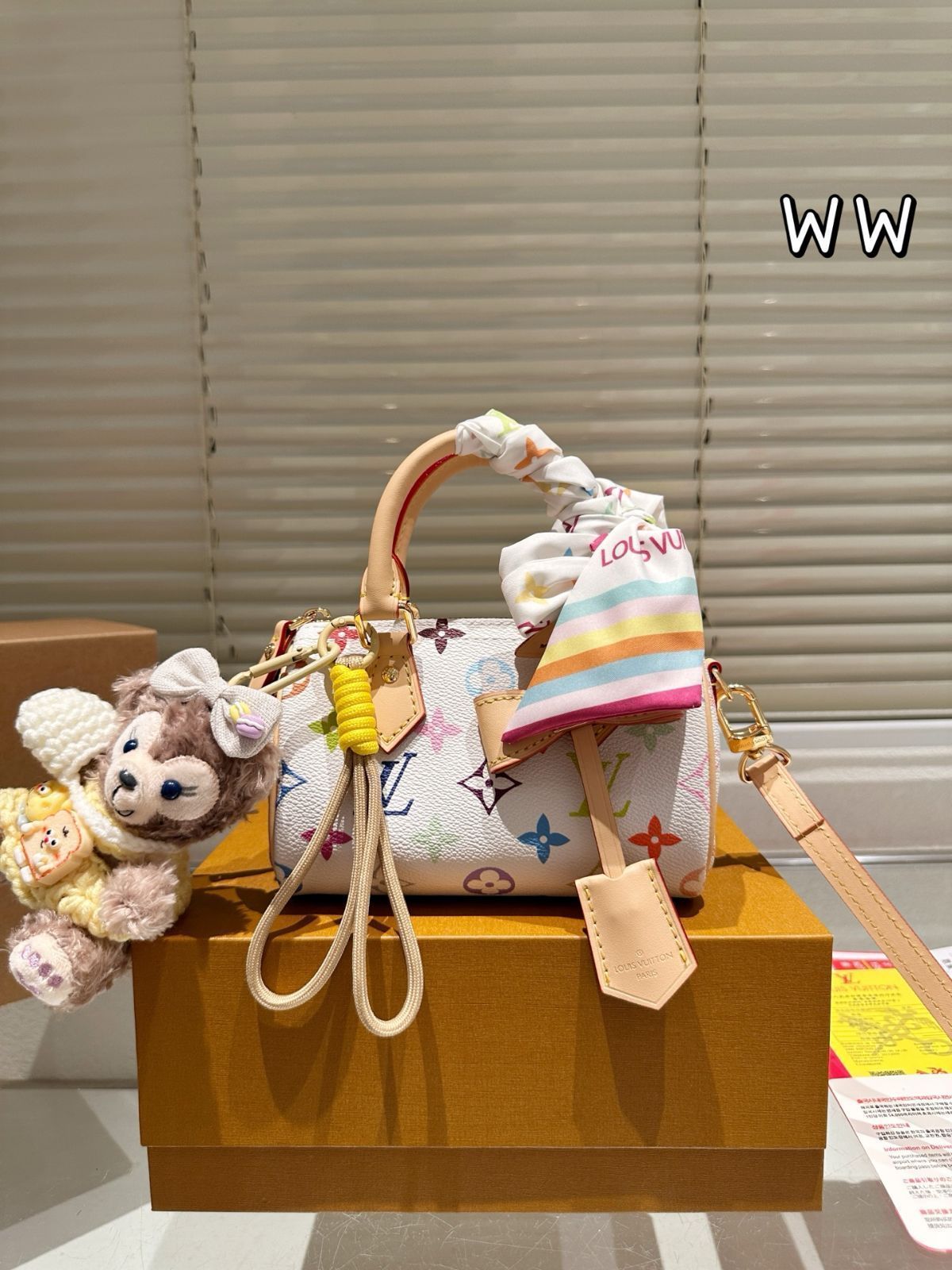 【今日特価】LV Pillow Bag Mini リボンアクセサリー付き サイズ 16cm ギフトボックス付き