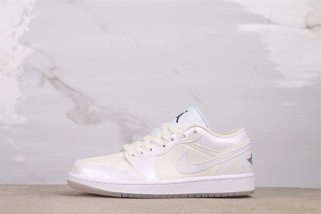 【今日特価】AirJordan 1 LowHF4080-001エアジョーダン1ローカット フットボールグレー
