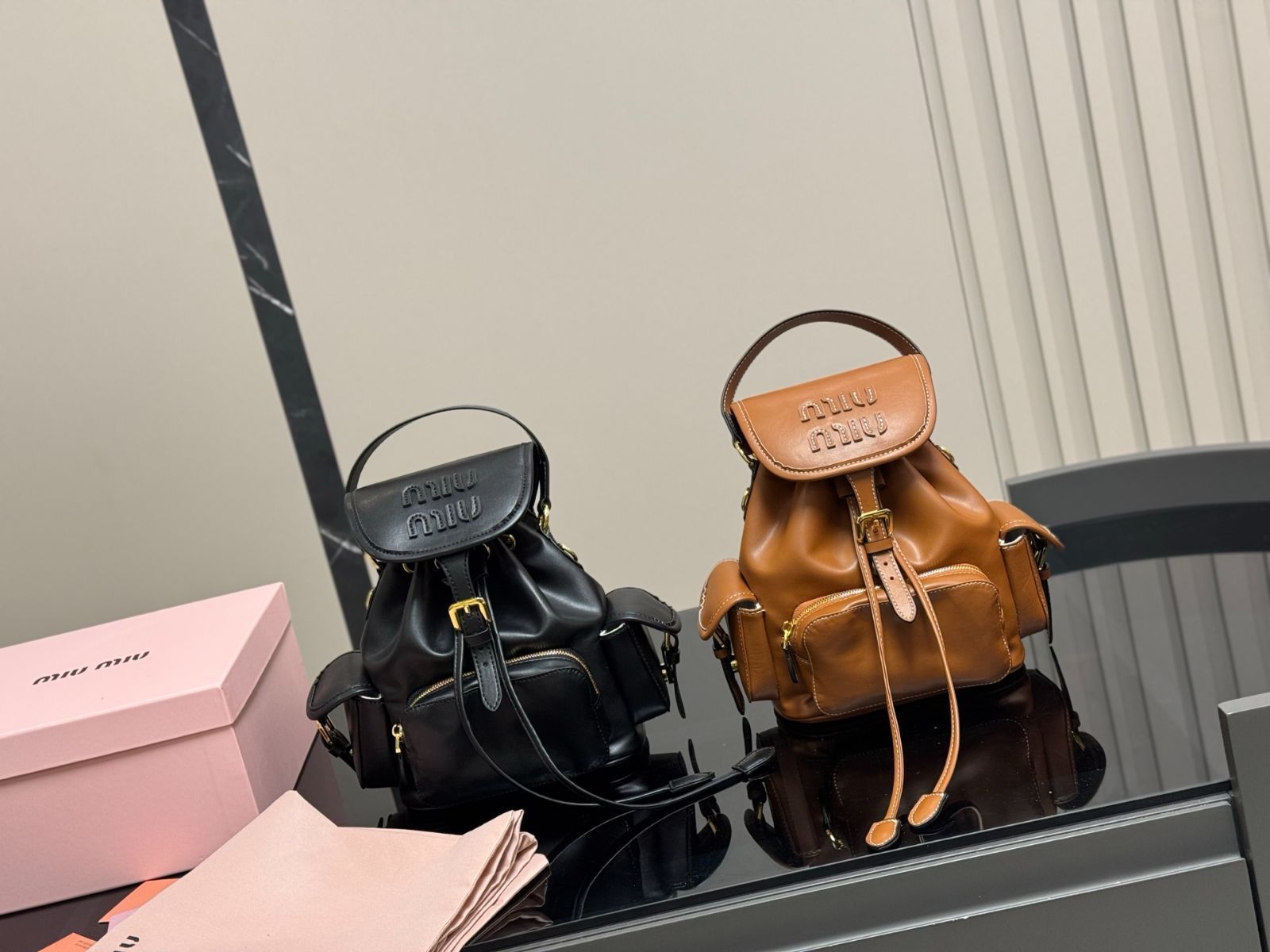 【今日特価】Miu Miu 2025 Sweet Cool Backpack / ミュウミュウ 2025 スウィートクール リュックバック