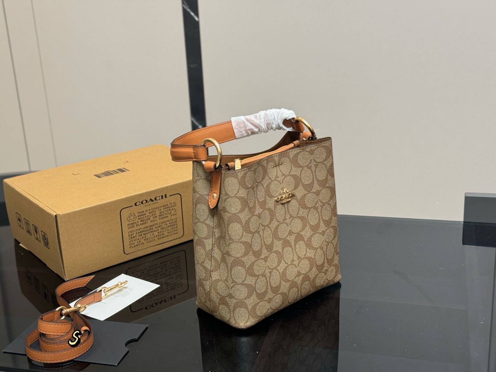 【今日特価】Coach Mollie Small Bucket Bag コーチ モリー スモール バケットバッグ