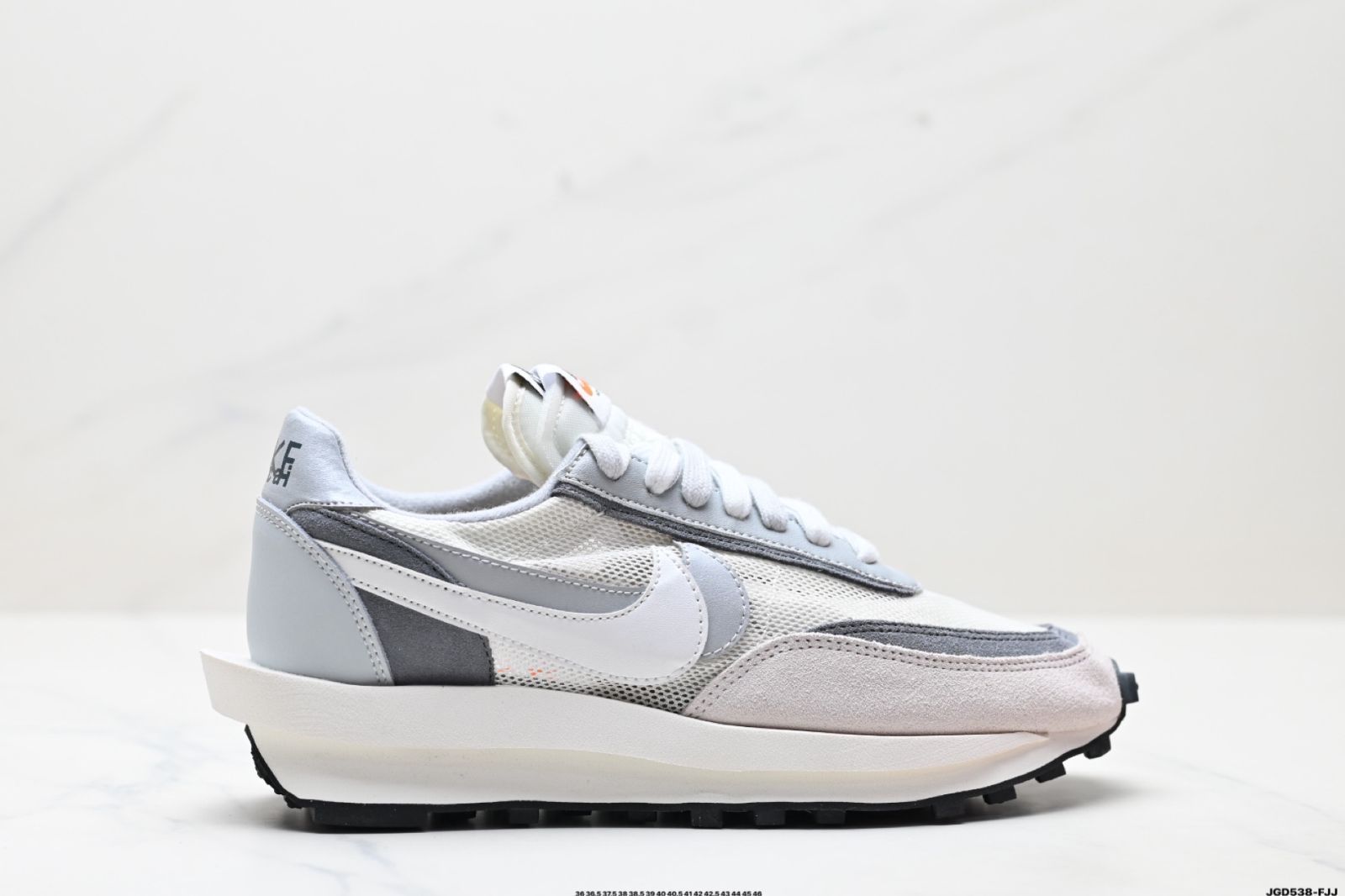 Sacai x Nike Ldwaffle サカイｘナイキ エルディ ワッフル ナイキ ランニングシューズ