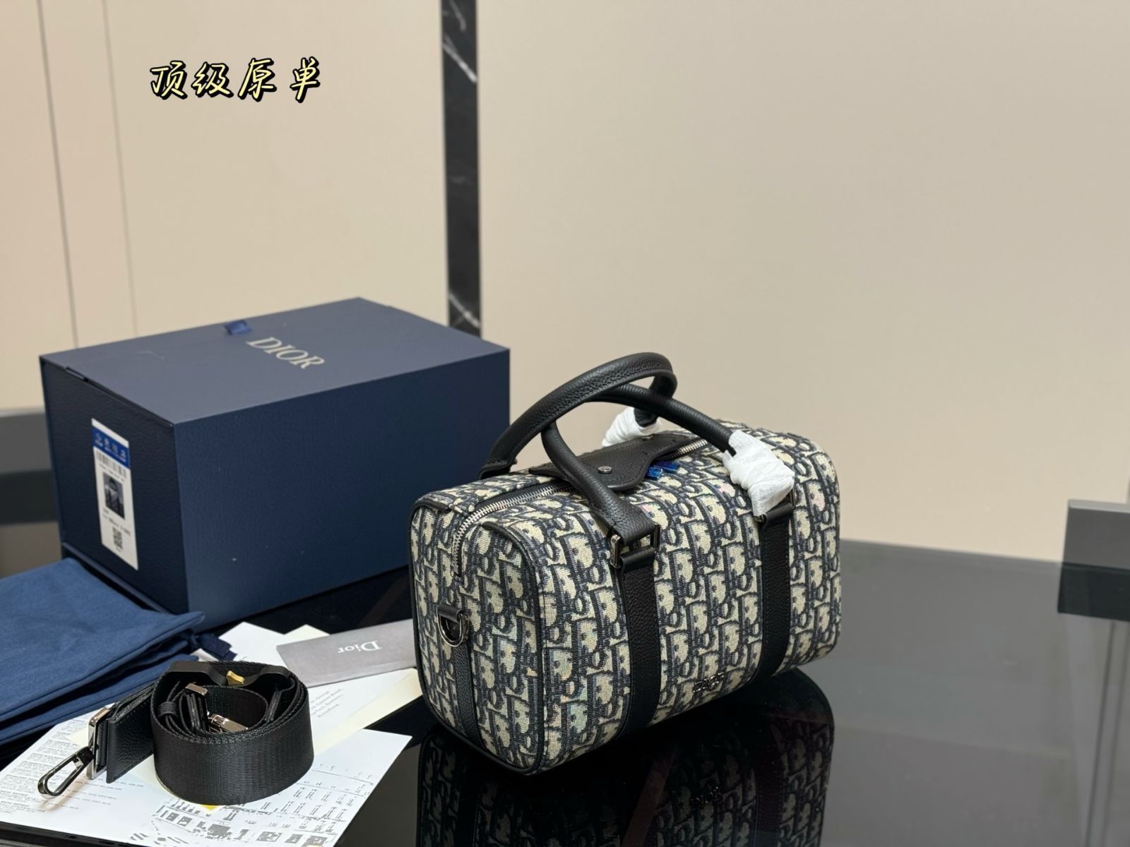 【今日特価】DIOR Pillow Bag クラシックモノグラム