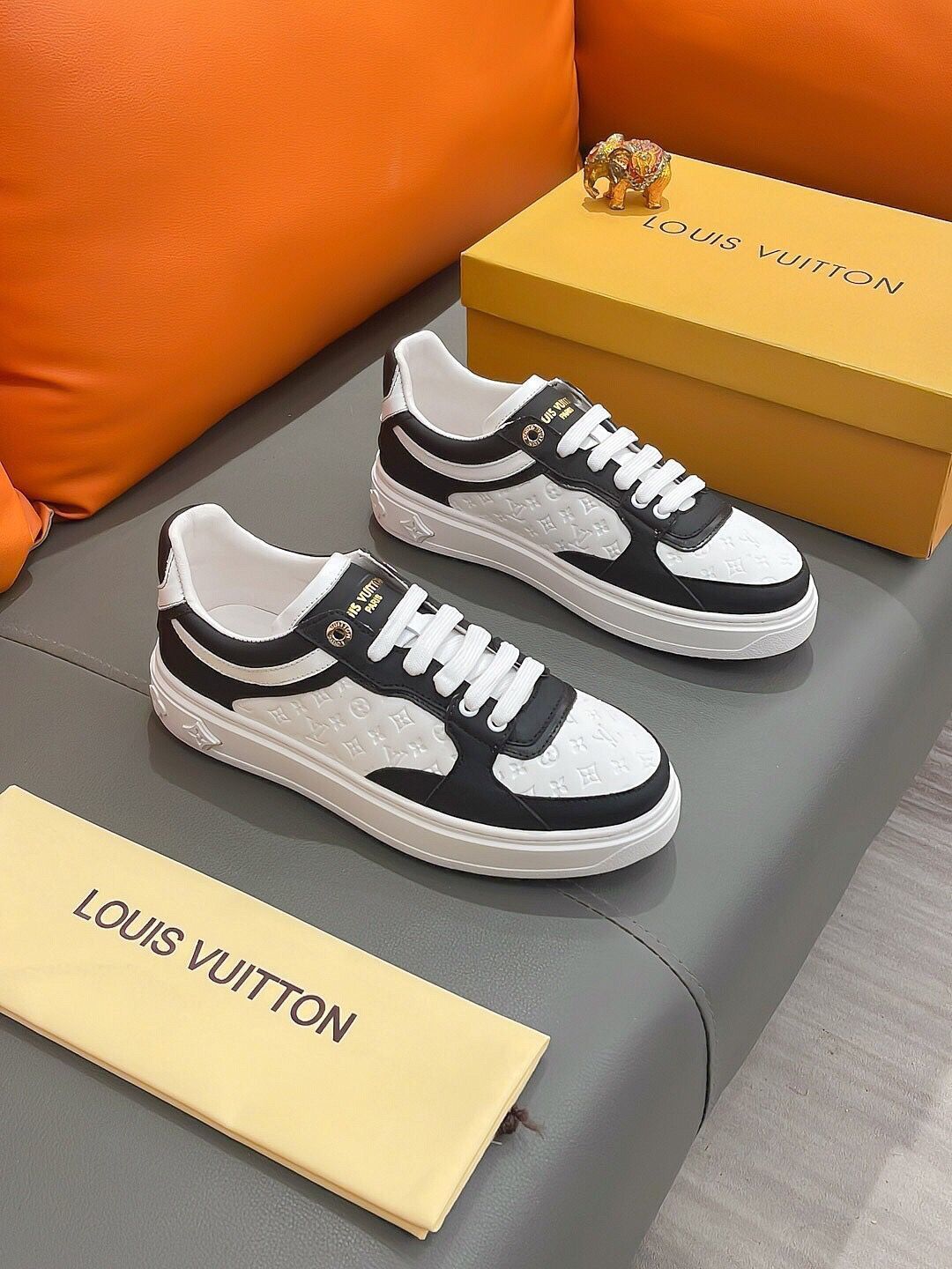 Louis Vuitton ロートップカジュアル紳士靴