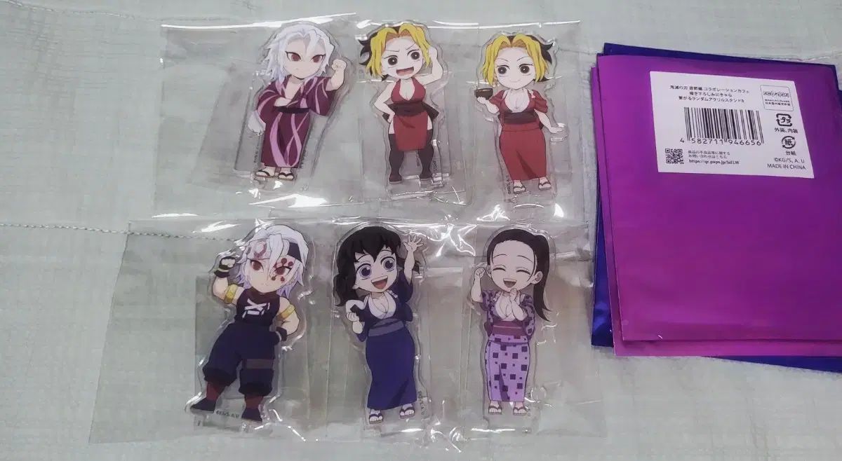 鬼滅の刃 柱稽古編 宇髄天元 妻たち＋宇髄天元 連結アクリルスタンド 出品