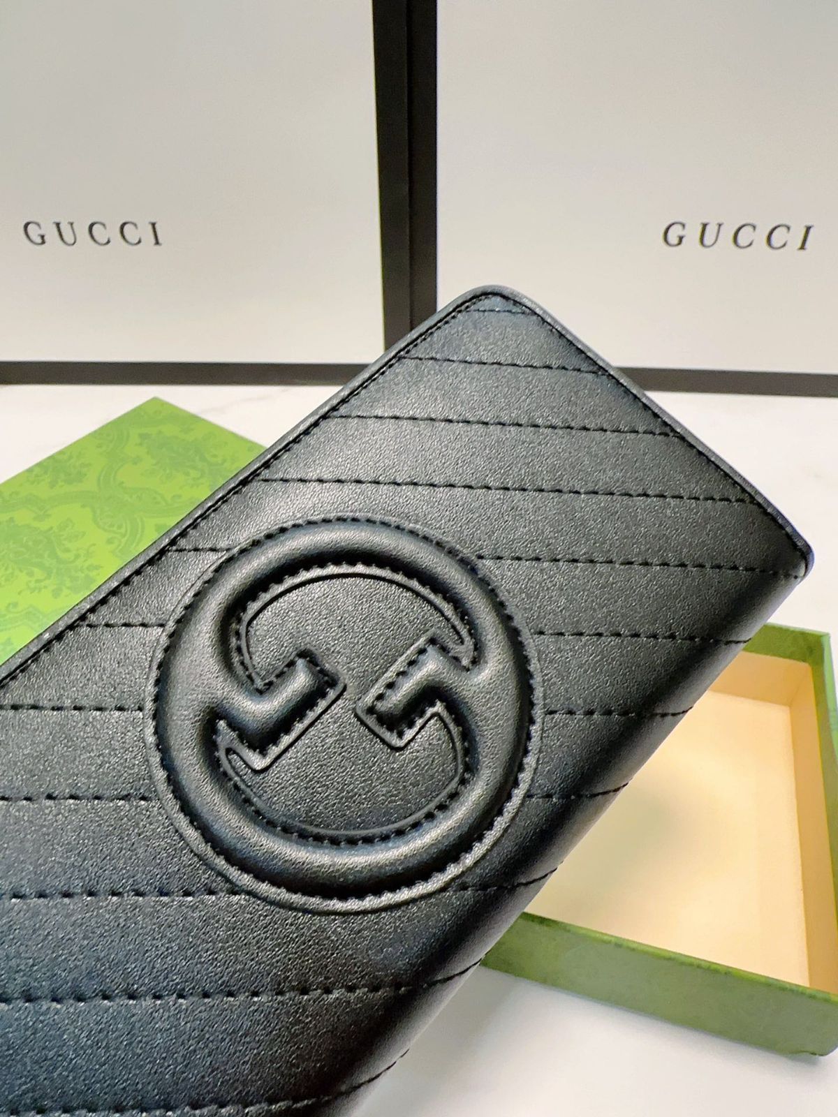 GUCCiグッチ新作財布、財布、銀行カードバッグ、シングルファスナー財布[本日特価|新品未使用品]