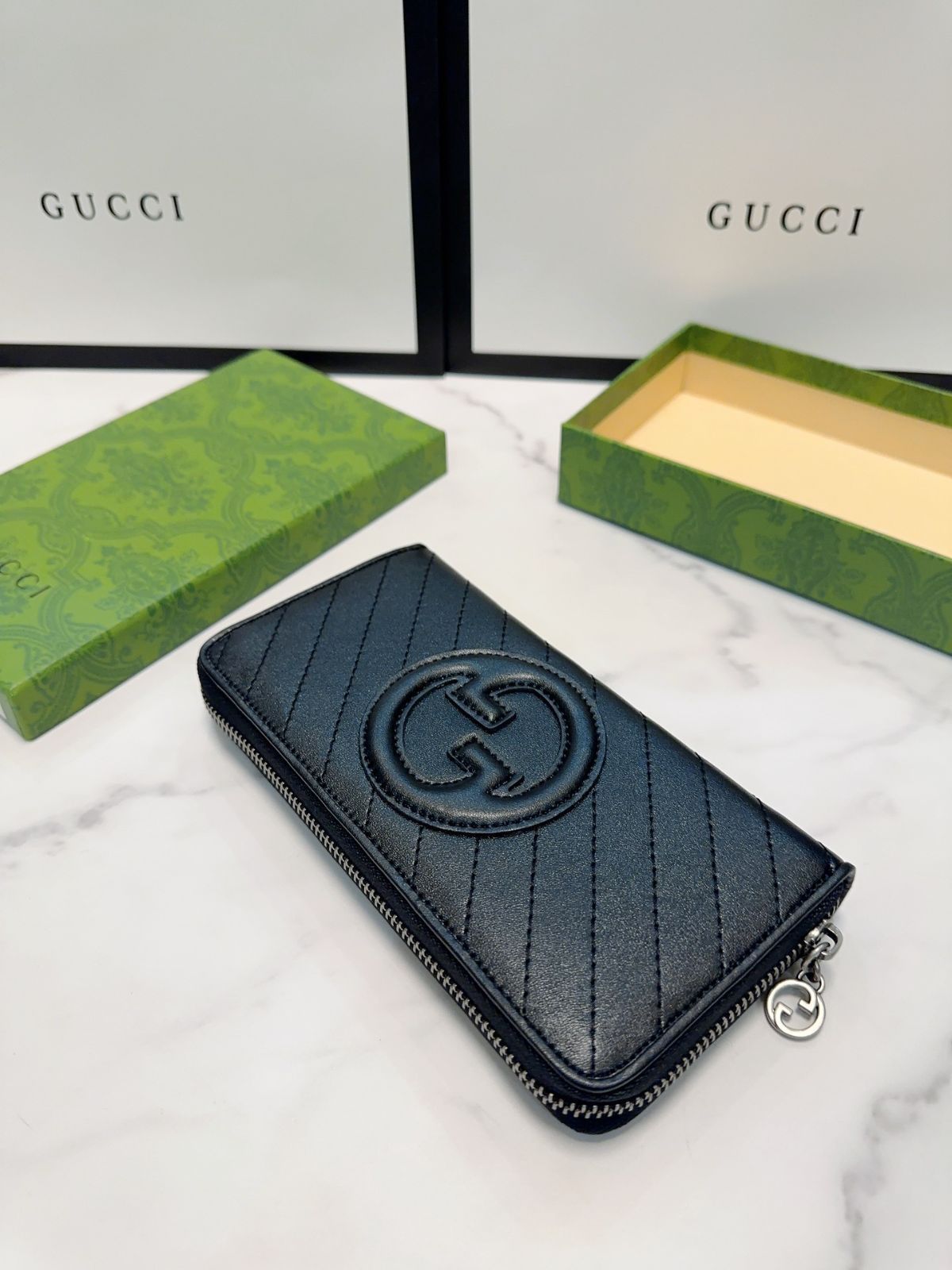 GUCCiグッチ新作財布、財布、銀行カードバッグ、シングルファスナー財布[本日特価|新品未使用品]