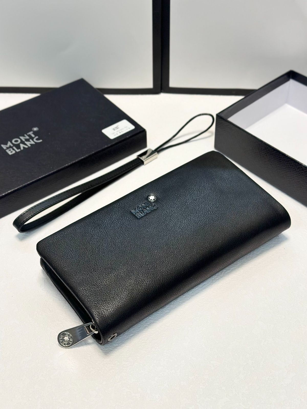 【本日限定特価】モンブラン メンズ レザー ハンドバッグ 21×10cm 高品質レザー 専用ボックス付き[本日特価|新品未使用品]