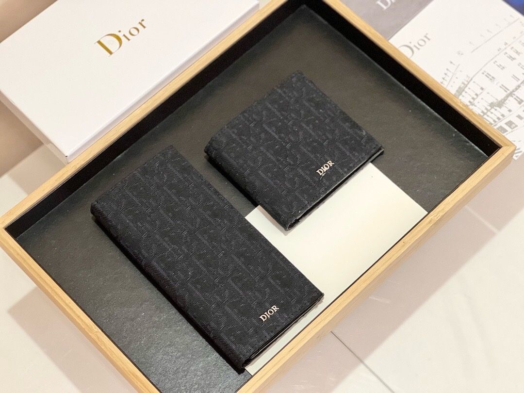 Diorウォレット/財布、クレジットカードスロットと収納紙幣、両用パスケース財布[本日特価|新品未使用品]