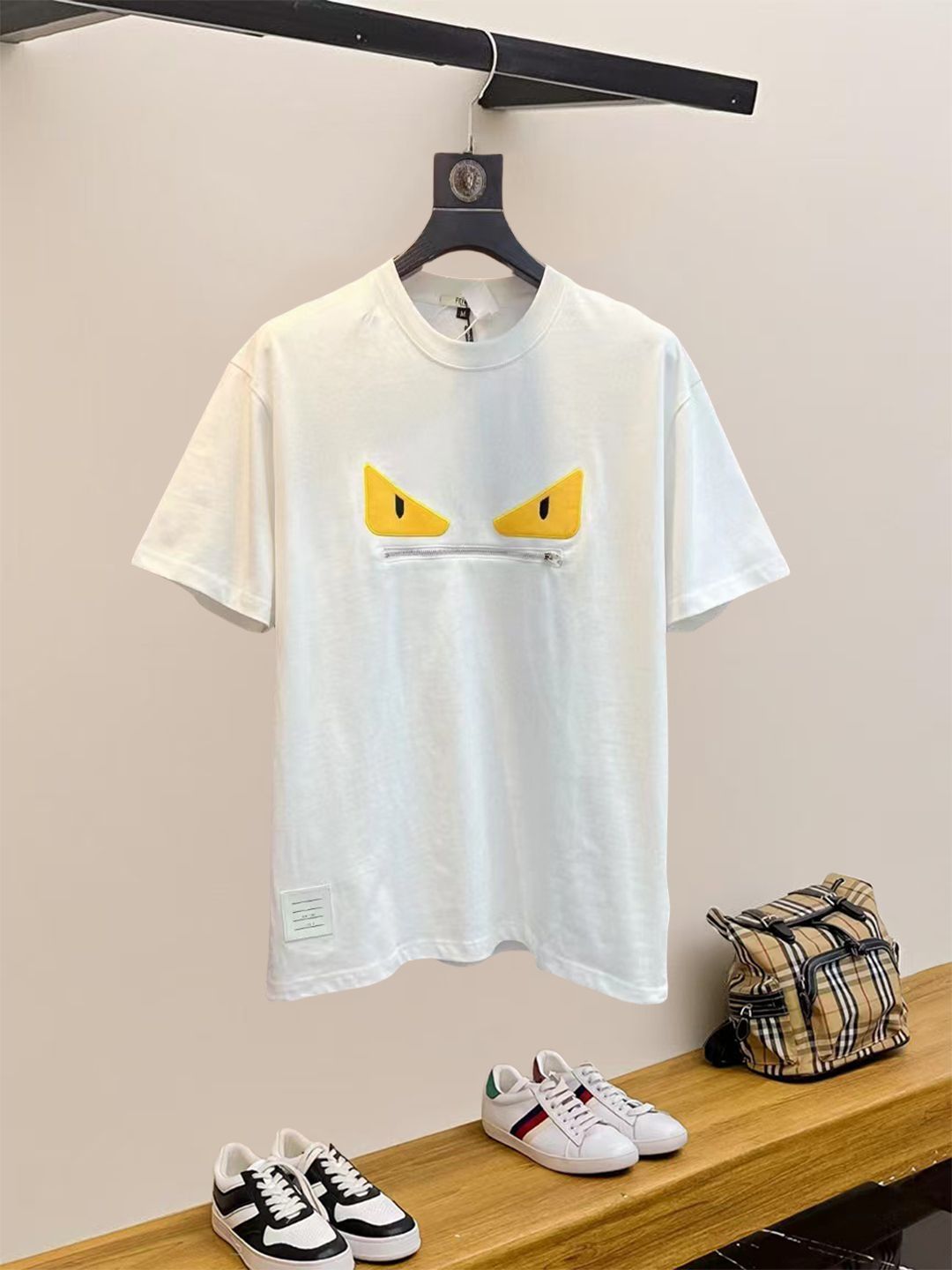 【今日特価】FENDI 25SS 刺繍 LOGO ショートスリーブ