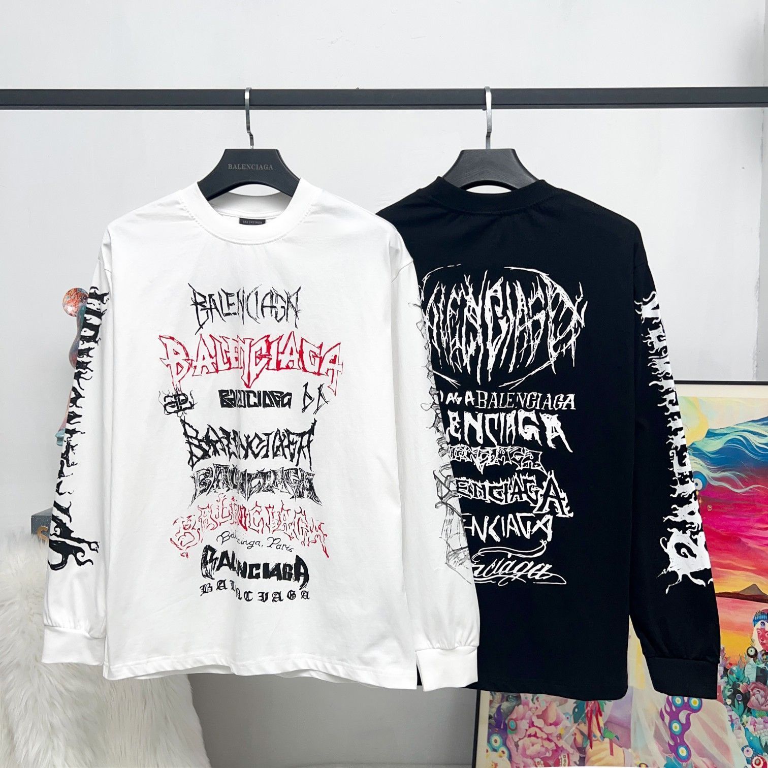 【本日限定特価】BALENCIAGA メンズ＆レディース ロングスリーブ Tシャツ ニューイヤー限定 直噴プリント ブラック/ホワイト XS-L [本日特価|新品未使用品]