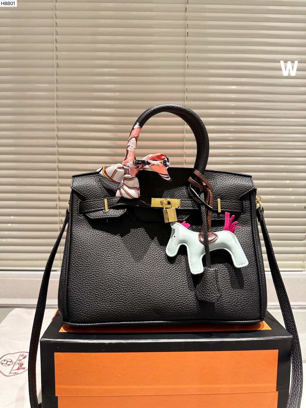 Herm?s/エルメス バーキン バッグ、高級カウンター、最新輸入ペブルド ショルダーバッグ、ハンドバッグ、クロスボディバッグ