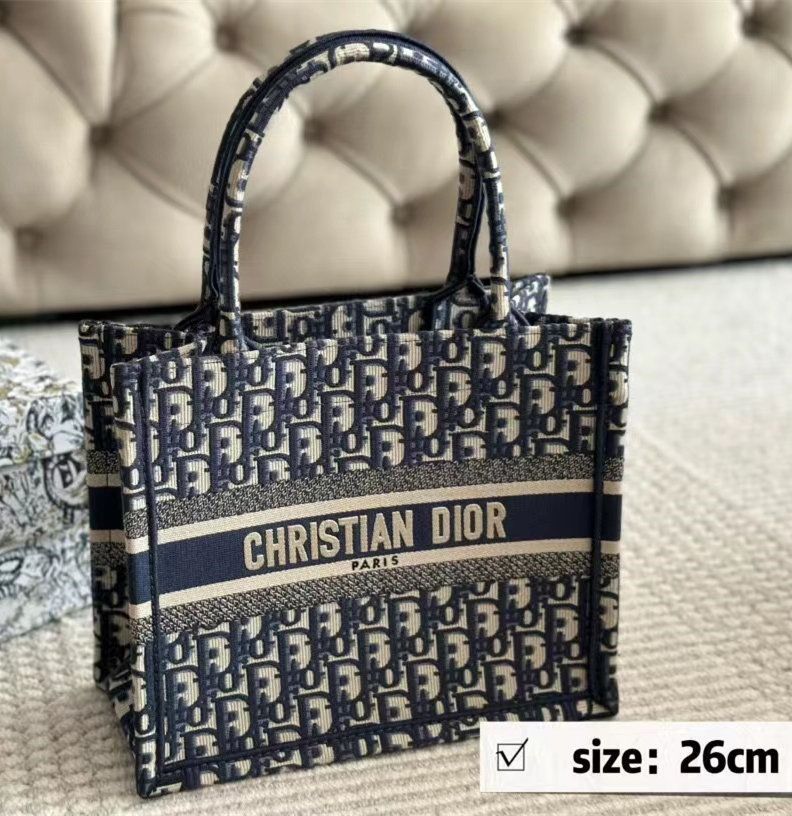 クリスチャンディオール ミディアムトートバック DIOR BOOK TOTE