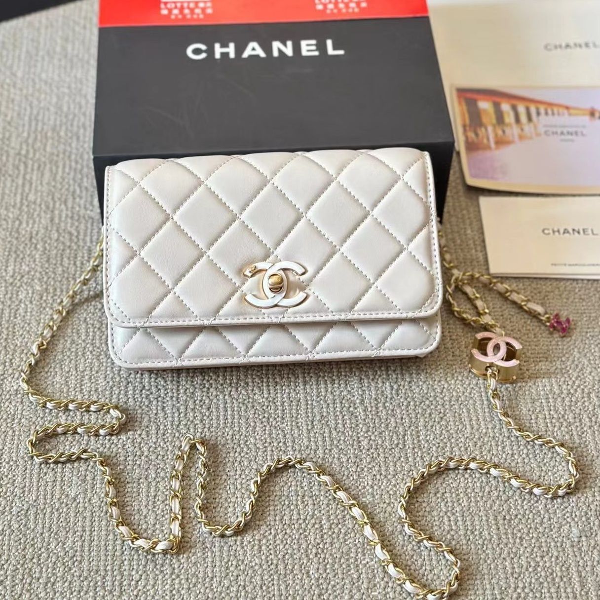 良い美品CHANELシャネル ミニフラップバッグ ブラック