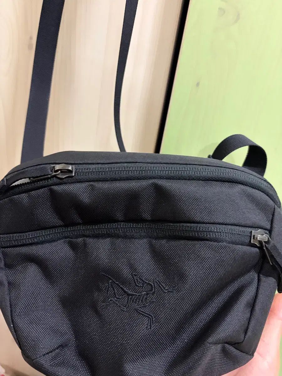 アークテリクス ARC'TERYX アークス マンティス 1 ウェスト Tシャツ マン バッグ ブラック