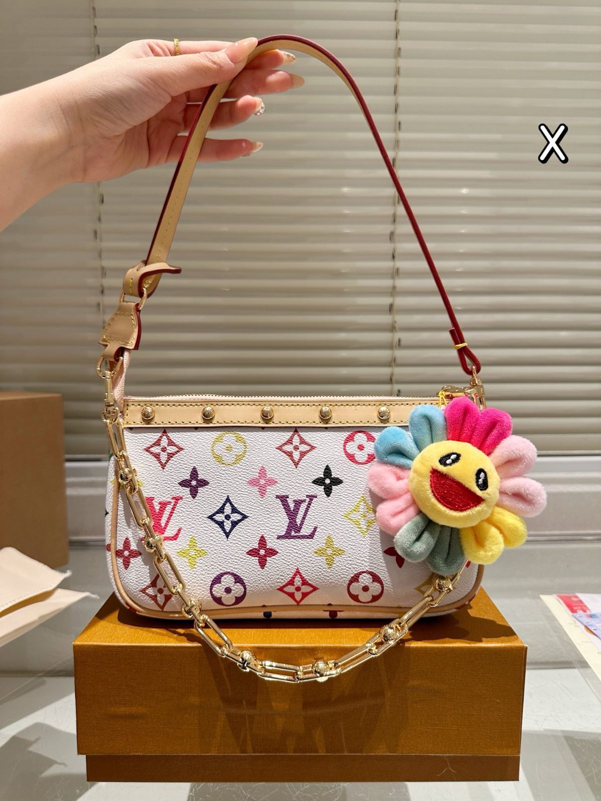 【今日特価】LV x Takashi Murakami Pillow Bag ルイ・ヴィトン 村上隆 ピロー バッグ-WTO輸入3