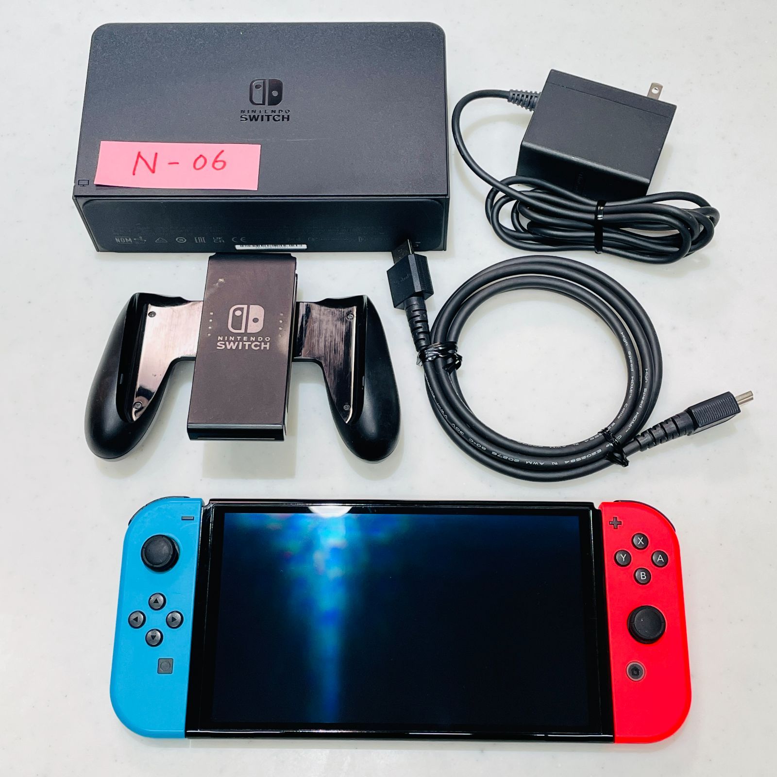 Nintendo Switch 本体と付属品セット 本体初期化済み