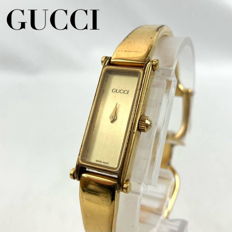 不動品　GUCCI　グッチ　腕時計　バングルウォッチ　1500　アナログ　ゴールド文字盤　2針　ホースビット　ゴールド　金属ベルト　W128