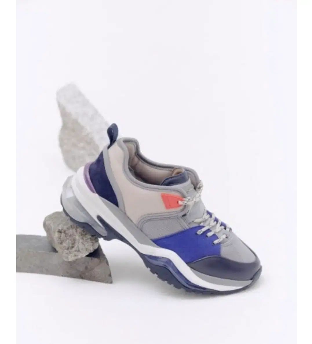 SUECOMMA BONNIE シューコンマボニー スニーカー ピアス スニーカー 235