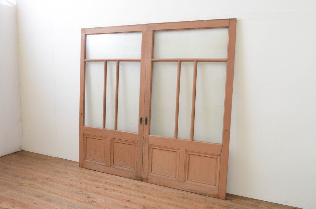 ▼現状販売▼ ガラス戸2枚セット ヴィンテージ建具 昭和中期 上手物 ナラ材 大正ロマン 4～7営業日前後で発送(※修理加工希望の方3ヶ月程で発送) R-067190