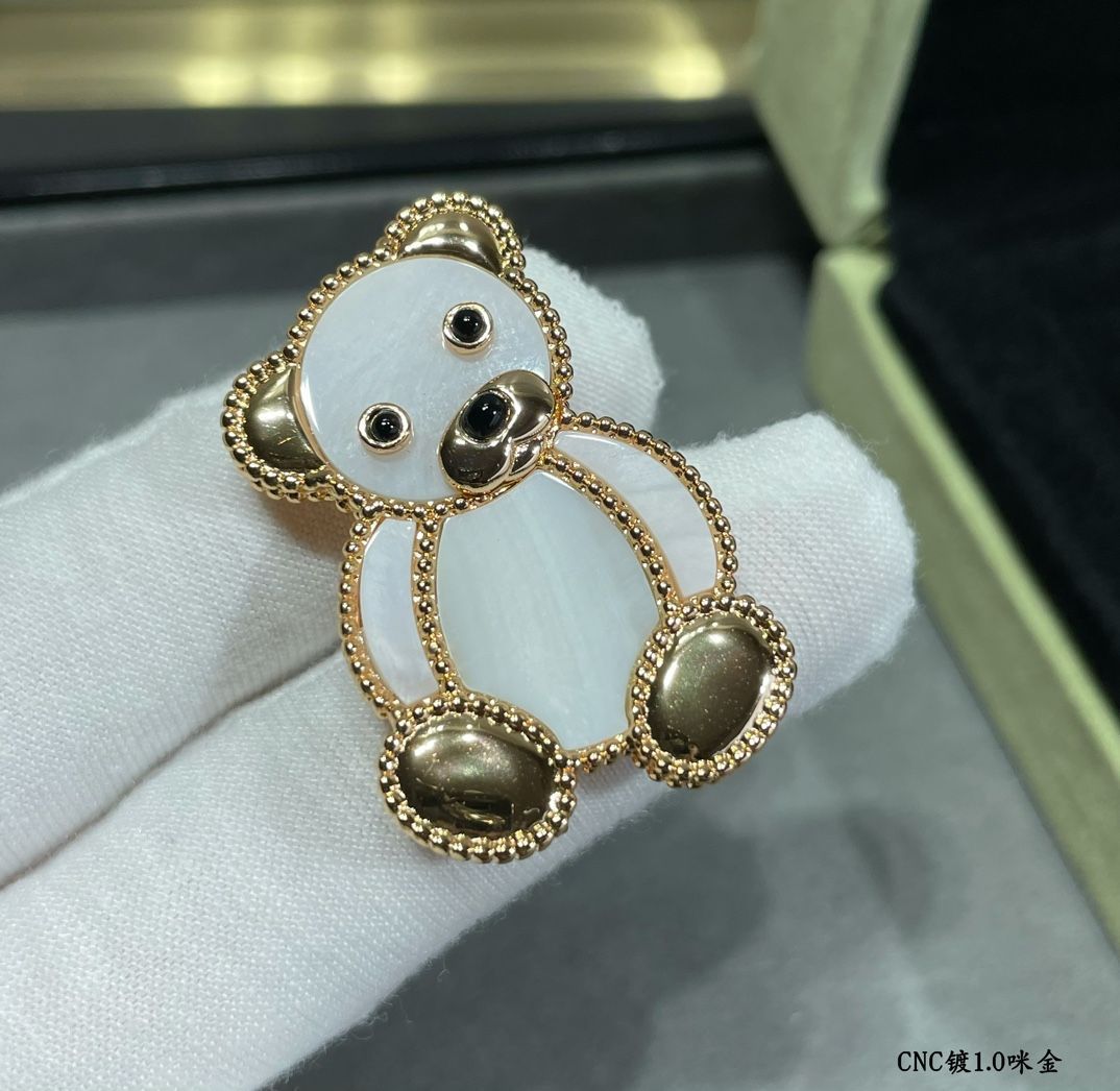 [Van Cleef & Arpels] アニマル ブローチ - マルチユースデザイン | ヴァン クリーフ & アーペル レディースジュエリー｜本日限定特価｜新品未使用