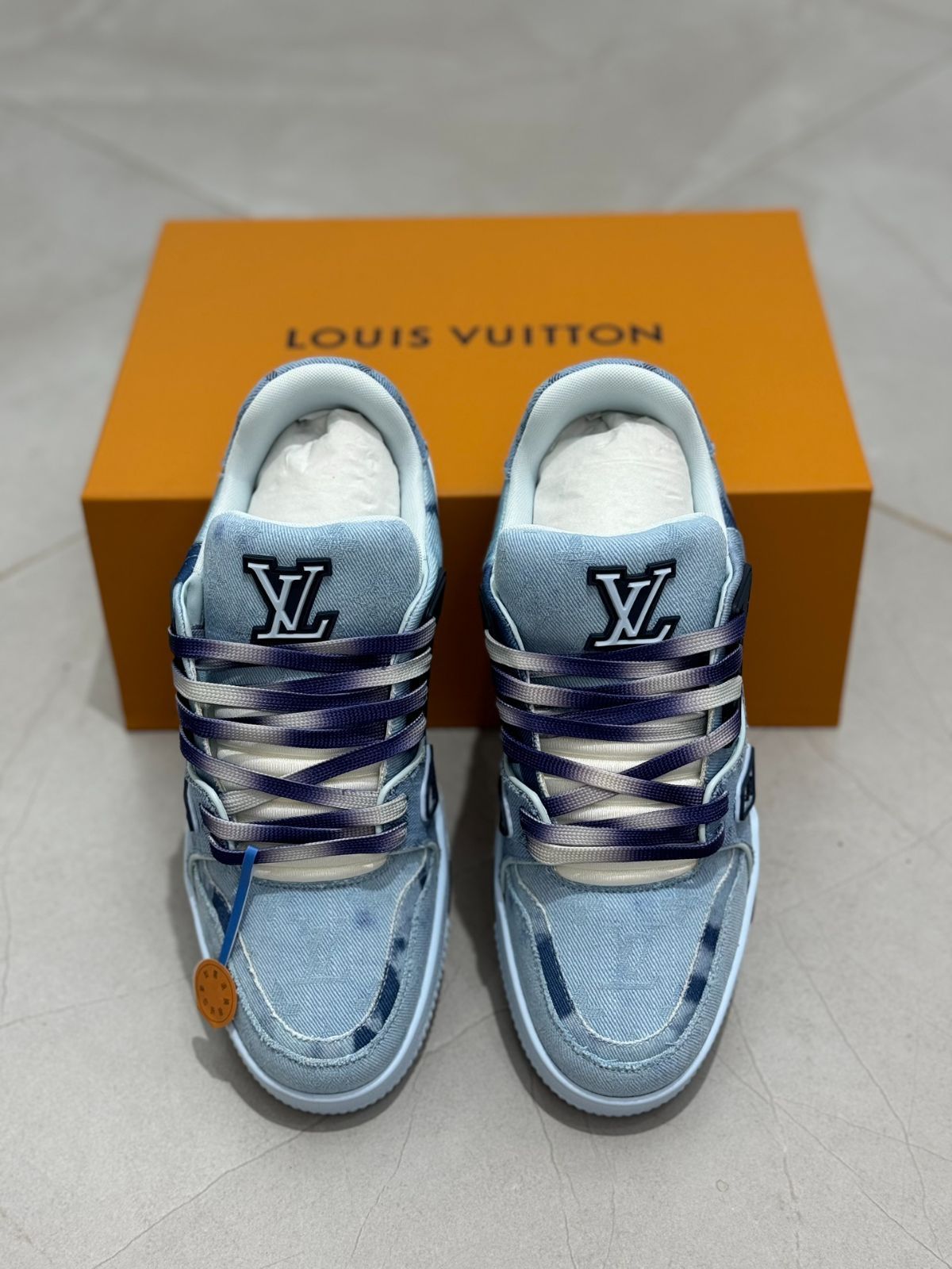 Louis Vuitton Trainer 色合わせ - ブルー3色デニム Louis Vuitton Trainer 色合わせ - ブルー3色デニム
