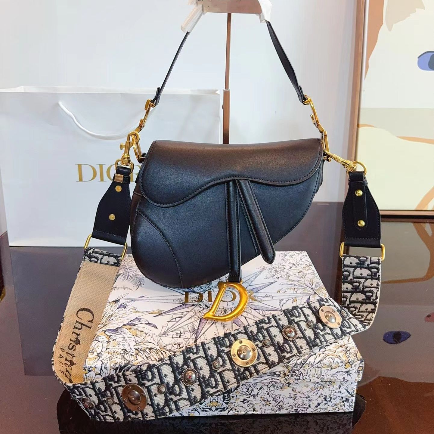 可愛いクリスチャンディオール SADDLE ショルダーバッグ