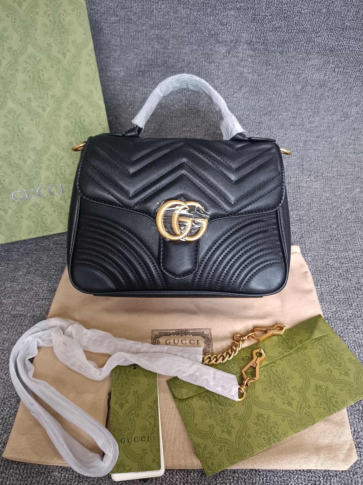 GUCCI グッチ　ミニトップハンドルバッグ　ショルダーバッグ