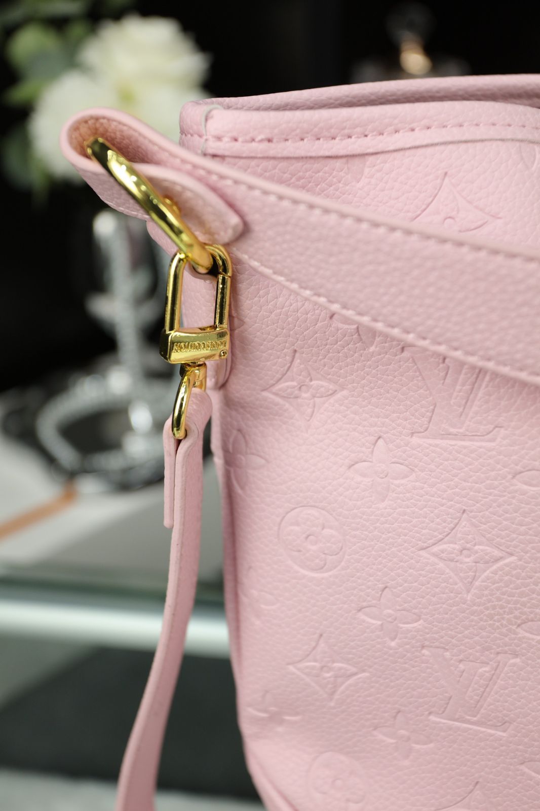 [本日特価] 3点セット LV ショッピングバッグ + エンベロープバッグ + 財布 万能スタイル！ [本日特価|新品未使用品]