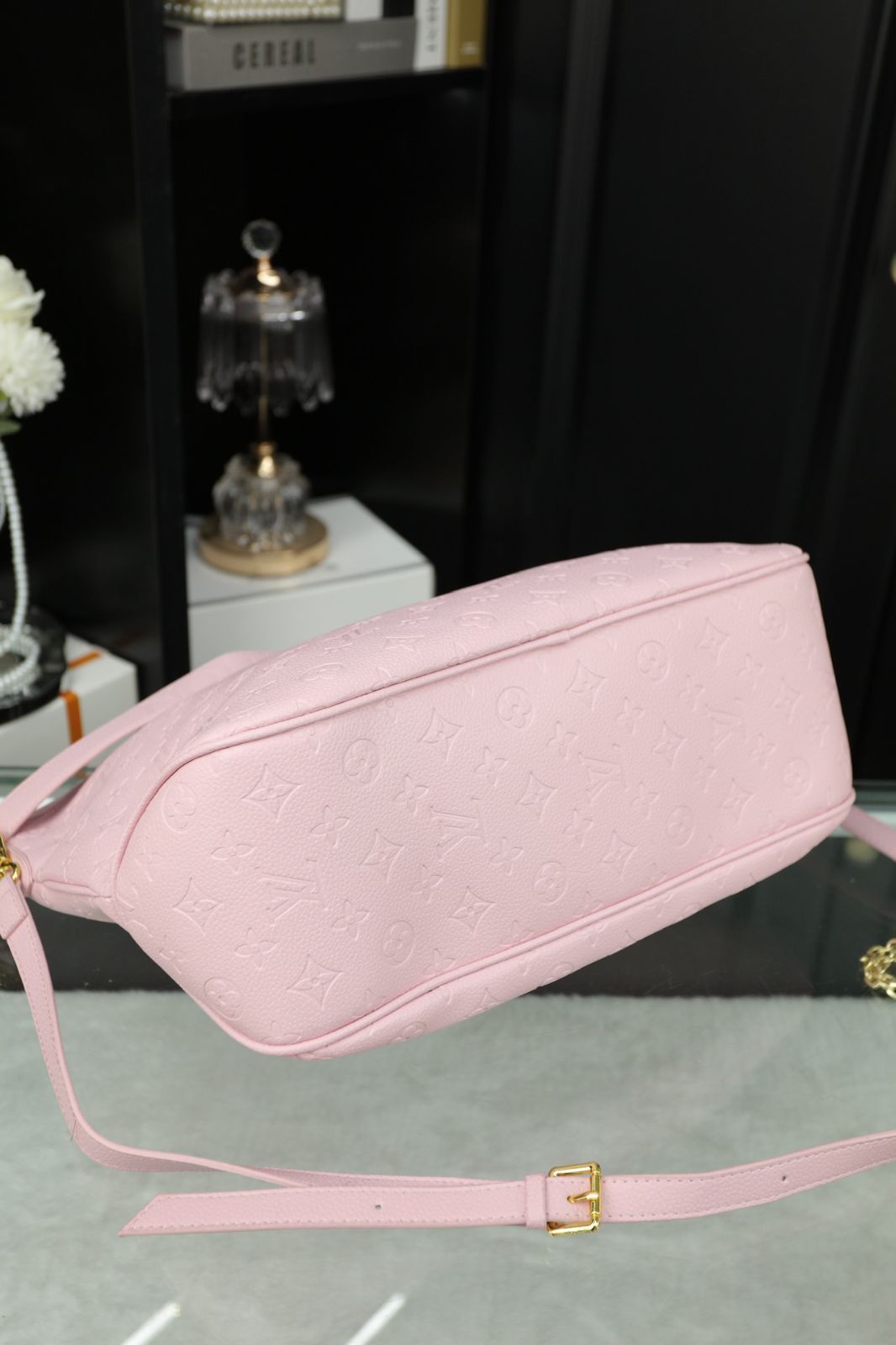 [本日特価] 3点セット LV ショッピングバッグ + エンベロープバッグ + 財布 万能スタイル！ [本日特価|新品未使用品]
