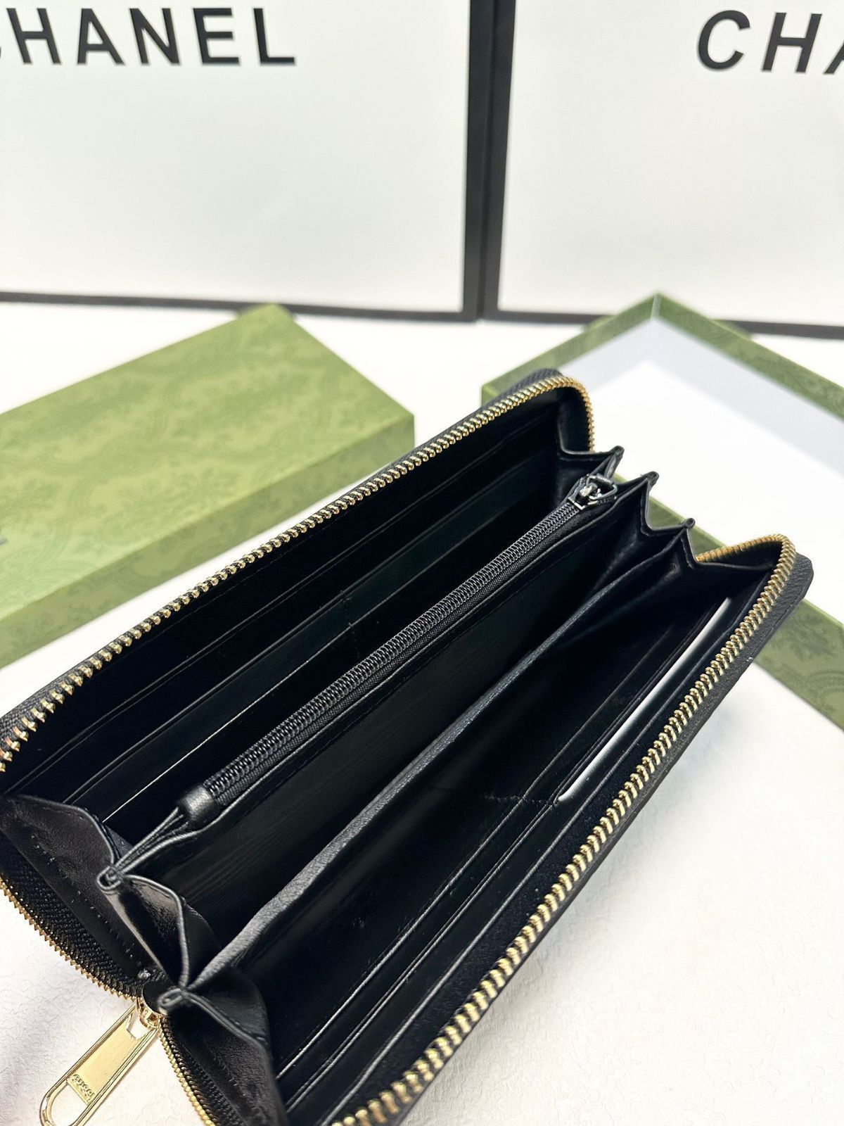 GUCCIグッチクラシック財布、銀行カードバッグ、ゼロ財布、マルチャカードビット大容量[本日特価|新品未使用品]