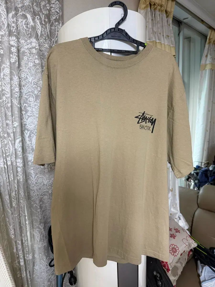 L STUSSY バンコク チャプター シティ 半袖 Tシャツ 限定モデル オリーブ(カーキ) 新品