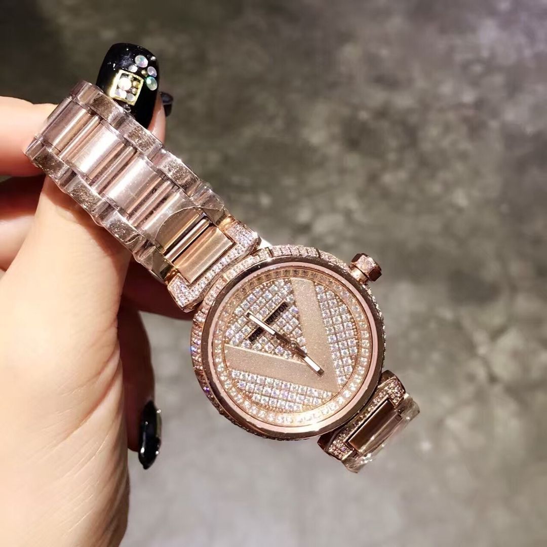 LOUIS VUITTON ルイヴィトン レディース腕時ケ 33mm｜スターライトダイヤモンド×スイス製クオーツ｜本日限定特価新品未使用-WTO輸入5