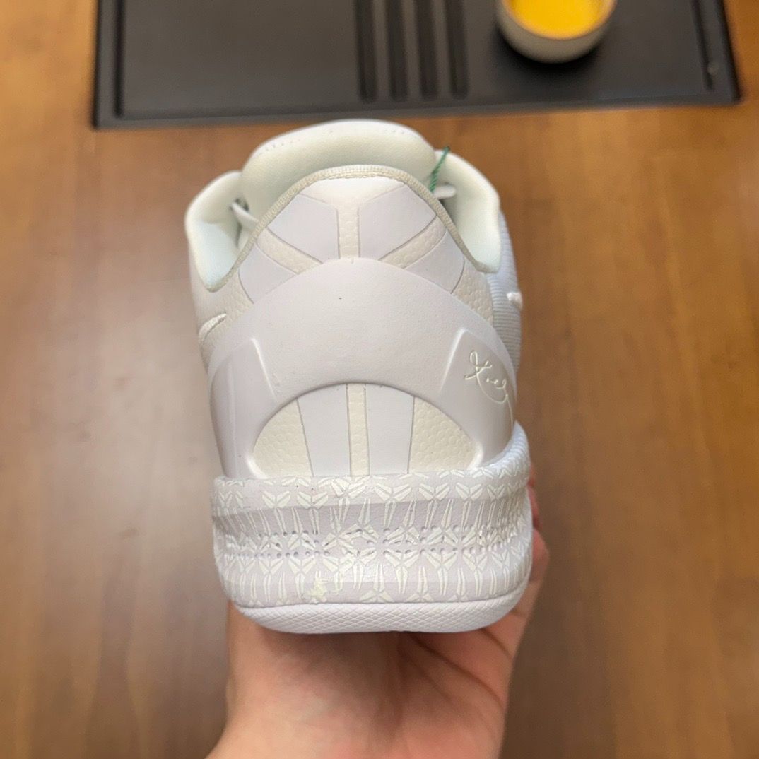 ?大特価???即購入箱付??新品 未使用 NIKE ZOOM KOBE 8 PROTRO HALO FJ9364-100