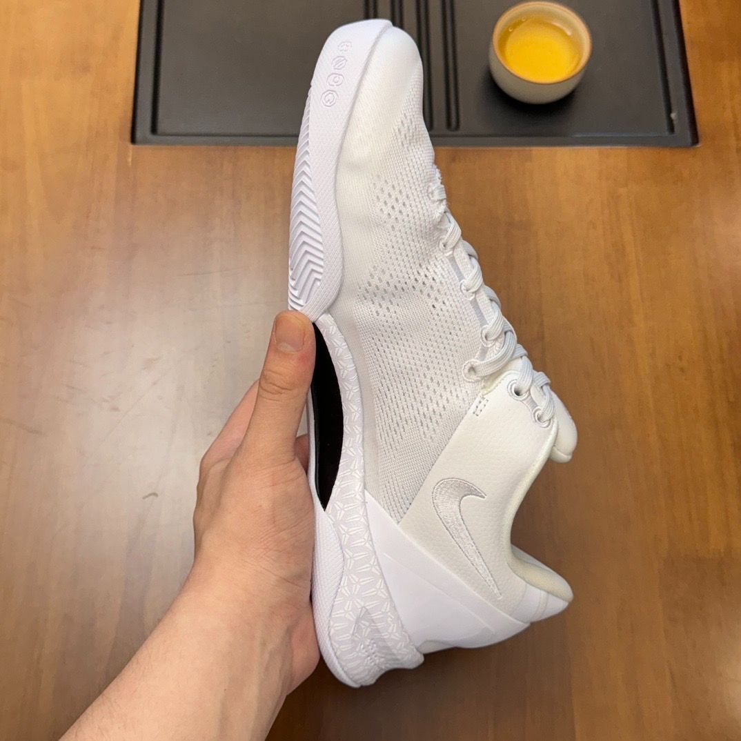 ?大特価???即購入箱付??新品 未使用 NIKE ZOOM KOBE 8 PROTRO HALO FJ9364-100