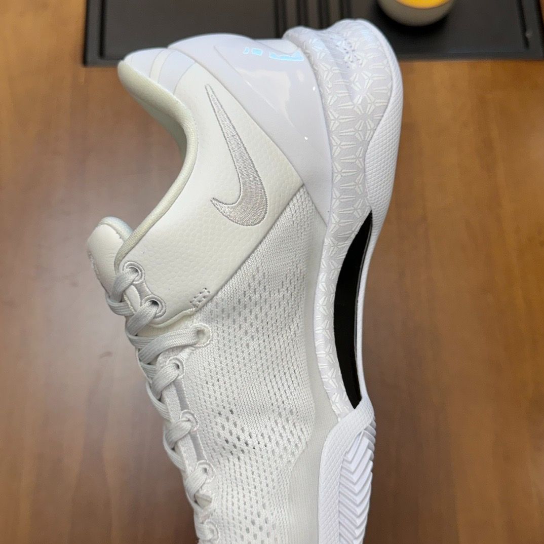?大特価???即購入箱付??新品 未使用 NIKE ZOOM KOBE 8 PROTRO HALO FJ9364-100