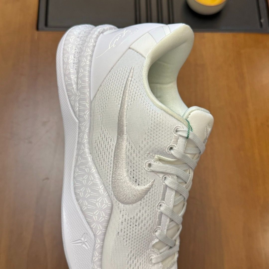 ?大特価???即購入箱付??新品 未使用 NIKE ZOOM KOBE 8 PROTRO HALO FJ9364-100