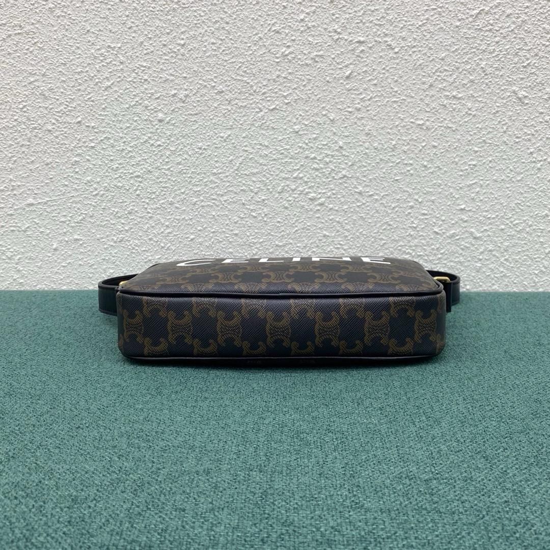 CELINE セリーヌ　ショルダーバッグ！-WT0輸入