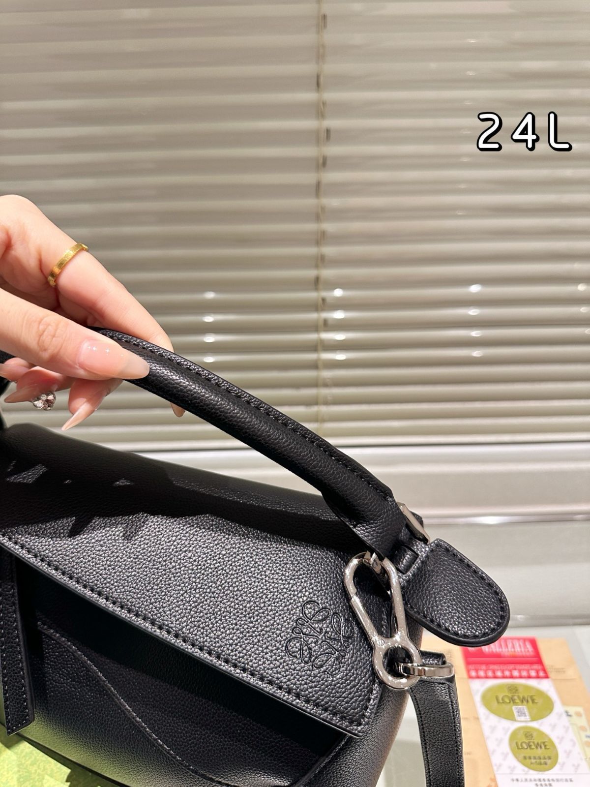 【今日特価】Loewe Paseo 24cm ロエーヴェ パセオ 24 センチ ジオメトリック バッグ-WTO輸入1 【今日特価】Loewe Paseo 24cm ロエーヴェ パセオ 24 センチ ジオメトリック バッグ-WTO輸入1