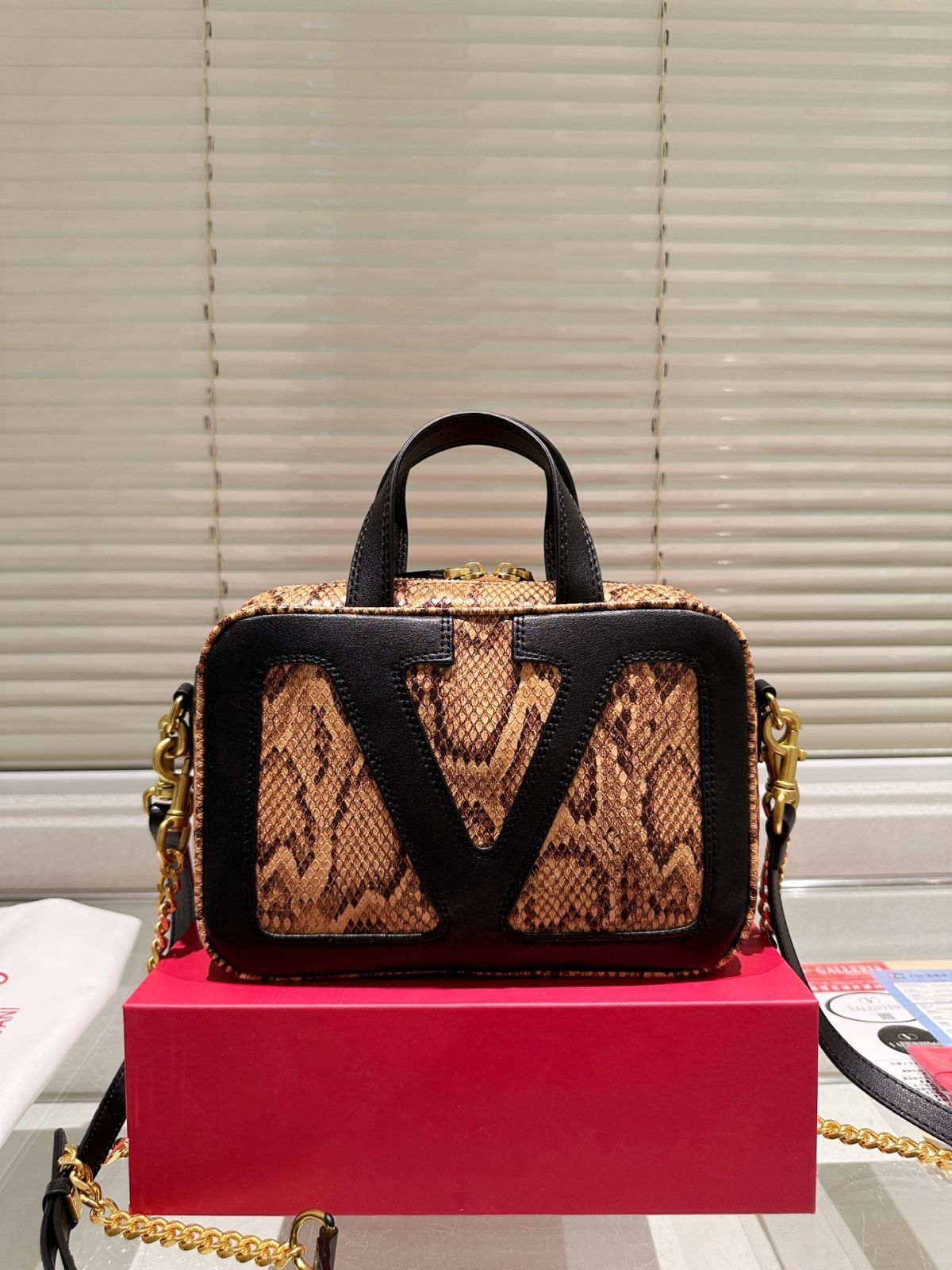 【今日特価】Glam Valentino グラムヴァレンティーノ クロスバッグ-WTO輸入3