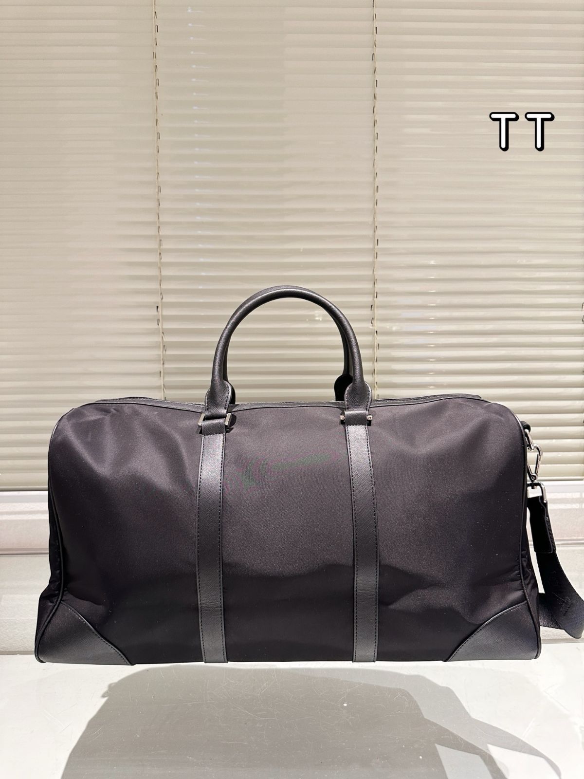 今日特価】Prada パラシュート ナイロン トラベル バッグ-WTO輸入2